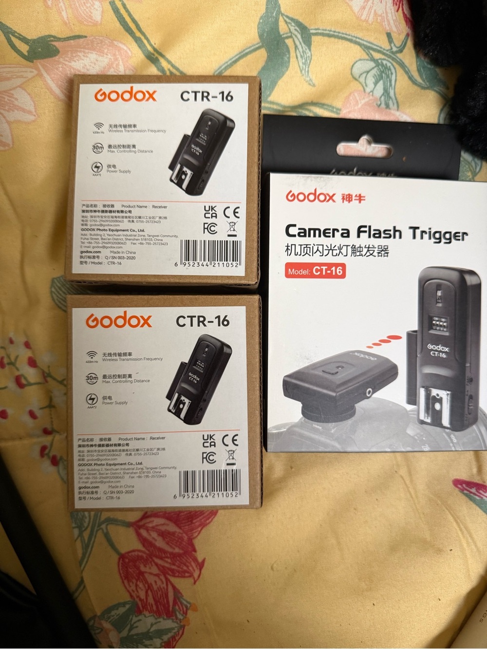 CT-16 Camera Flash Trigger - Black
